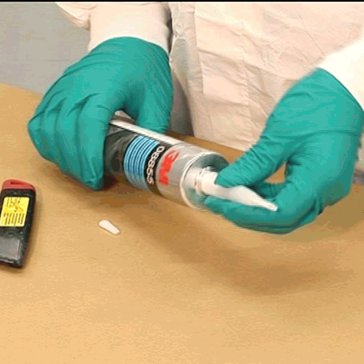 3M™ MS Caulkable Sealer in action